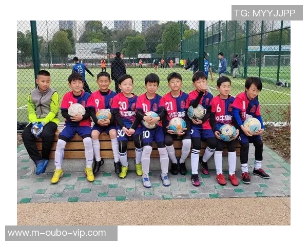 杭州幼儿足球热潮兴起培养小小球员的梦想与团队精神